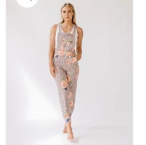 Swaay Overall Jumpsuit in Wild Rose Msrp$165 Size Medium